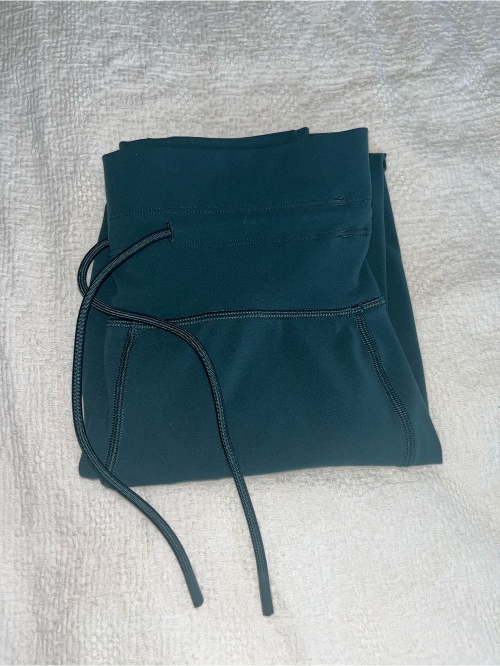 Vuori Daily Leggings - Picture 2 of 14
